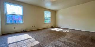 Amazing 2 BR Apartment at Regency Place! Great Plum Location! Central A/C & MORE! CALL TODAY! Gallery 5