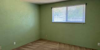 3 bedroom 1.5 bathroom duplex Gallery 14
