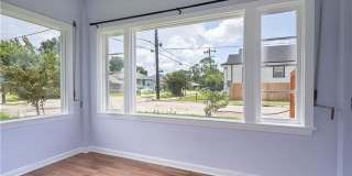 8502 EDINBURGH Street Gallery 4
