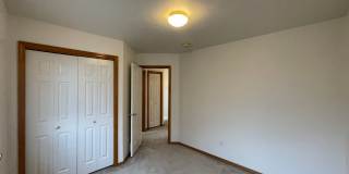 3-BedroomSouth Hill Two Story With Fenced Backyard Gallery 9