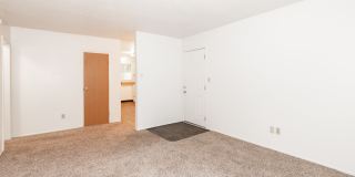Churchill Gardens Apartments Gallery 3