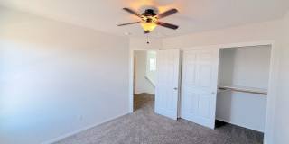 Beautiful 3 Bedroom Home in Montecito Estates area on Albuquerque's Westside. Refrigerated Air! Open Layout Gallery 14