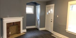 3 BED 1 BATH IN THE BEAUTIFUL OLD BROOKLYN NEIGHBORHOOD! Gallery 1