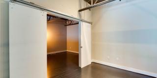 Cool and modern urban loft in Uptown Charlotte! Gallery 27