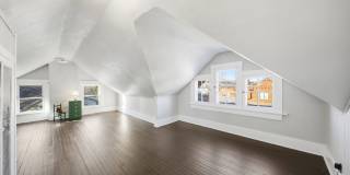 6+BR House on E. Lane – Central Campus – Newly Renovated + Free Parking – Flexible Move-In Gallery 17