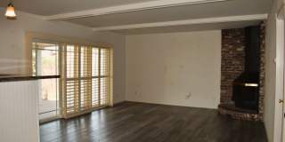 Beautiful 3 Bedroom and 2 Bathroom Home Gallery 11