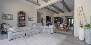 5861 E Cloud Road Gallery 9