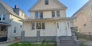 5bd Single Vouchers **WATER/SEWER INCLUDED** Gallery 1