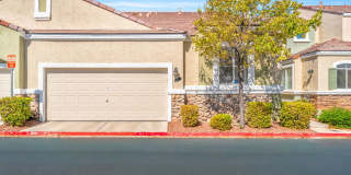 Single-Story Queensridge Townhome with Golf Course Views! Gallery 1