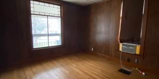 1602 W Short Ave Gallery 13