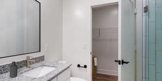 UNITi Montrose Gallery 10