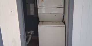 223 Edgington Ln Gallery 9