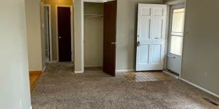 STUDENTS WELCOME! 4 Bed 2 Bath Home in West Ft Collins w/ Garage and Fenced Yard Gallery 8