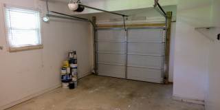 3 Bedroom, 2 Bath house with fenced yard! Gallery 15