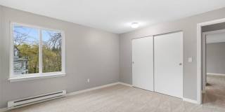Charming 2BR Condo in Bothell Gallery 14