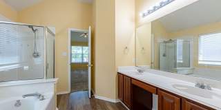 Beautiful 4 bedroom, 2 bathroom home in Round Rock! Gallery 22