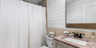 1605 Treemont Avenue Gallery 27