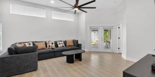 1095 Anchor Point Gallery 17