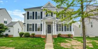 240 DAVIS Street Gallery 1