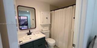 13680 Yarmouth Ct Gallery 10