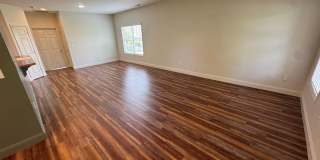 Experience Modern Main-Level Living in a Private Oak Ridge Community Gallery 5