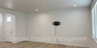 1411 W Dovefield St 1411 W Dovefield St Gallery 8