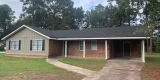 811 Robin Hood Trail Gallery 1