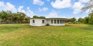 9840 SW 60th St Gallery 6