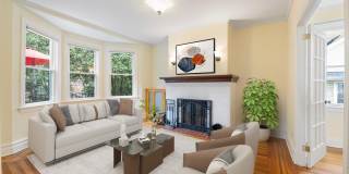 216 Lakeview Place Gallery 1