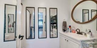 105 Allen 65 Avenue Gallery 15