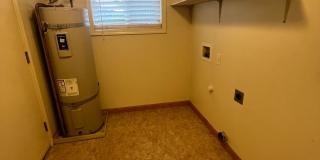 3-Bedroom 1 1/2 bathroom home in Springfield Gallery 6