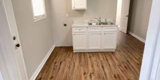 Charming 1 Bedroom, 1 Bath | Open to Section 8 Gallery 6