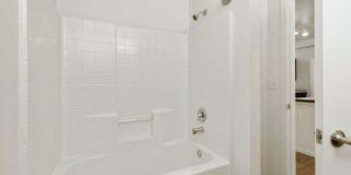 Creekside Apartments Gallery 35