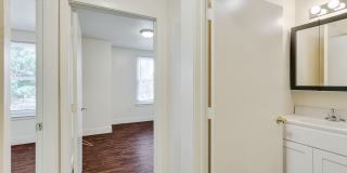 4007-4011 Aspen St Gallery 15