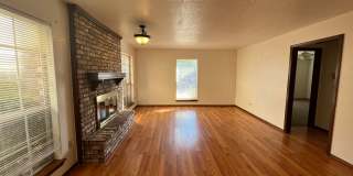 Cozy Townhome in Edgewater! Gallery 1