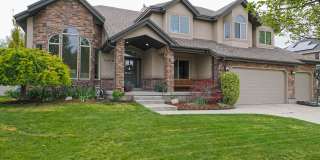 4 Bedroom, 2.5 bathroom Bluffdale Home Gallery 1