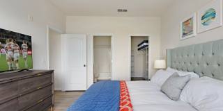 Grandeville at River Place Gallery 34