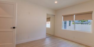 17601 Hamlin Street Gallery 16