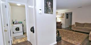 Great 2 Bedroom 1 Bath Gallery 12