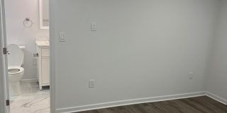 1100 SPRINGVALE Road Gallery 53
