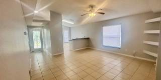 *** Beautiful 3/2/1 in Longwood/Fully Fenced Backyard*** Gallery 1