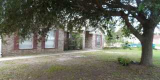 BEAUTIFUL BRICK 4 BEDROOM 2 BATH HOME AVAILABLE NOW CONTACT KAREN GUARDINO, REALTOR 386-747-9295 Gallery 3