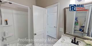 Beautiful 3 BD/2 BA End Unit Townhome in Leland Gallery 10