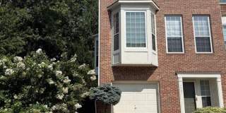 7507 LAMOYNE Court Gallery 1