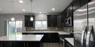 Spacious 4-Bedroom Home with Balcony and Fenced Yard in Marysville Gallery 9