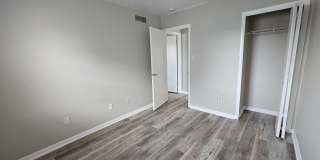 3 Bedroom 1.5  bathroom End unit Townhouse near Bethlehem Catholic High School. Gallery 20