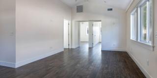 522 N Maplewood Street Gallery 7