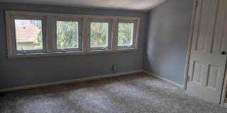 1906 E Mifflin St Gallery 12