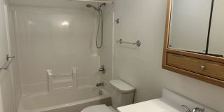 MOVE-IN SPECIAL! $500 OFF FIRST MONTH'S RENT! Large 4-Bedroom, 3-Bathroom House Gallery 26