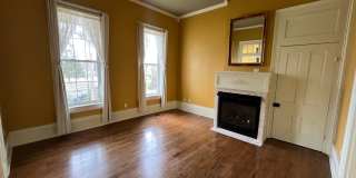 Premium location!  Downtown 3BR 2.5BA with 2 car garage Gallery 8